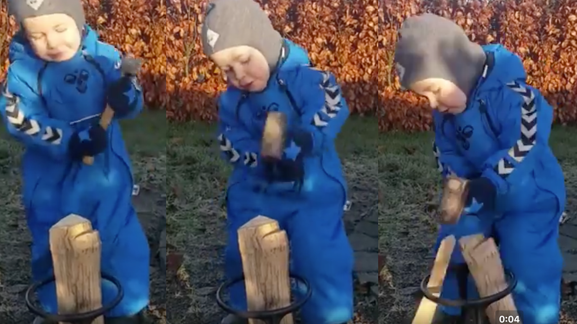 Lillemand på bare 3 år kløver brænde som en ninja